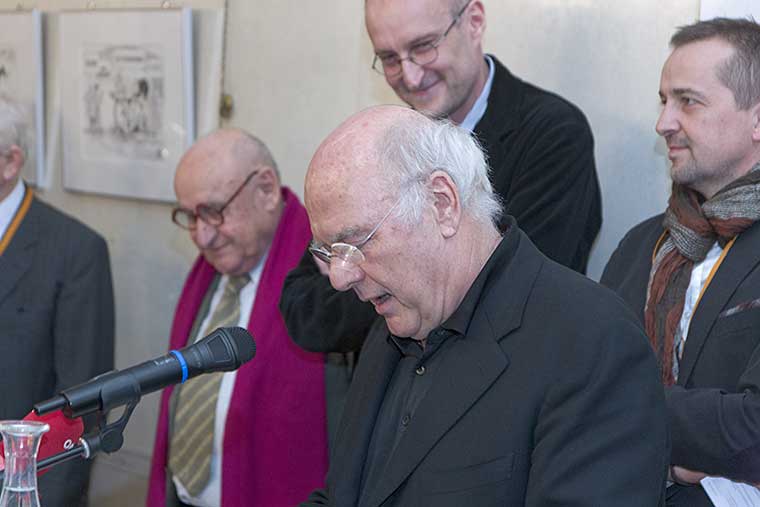 Adsy Bernart, Fotograf, Porträtfotografie, Portraitfotografie,  Oliver Schopf Karikaturist der Tageszeitung der Standard Süddeutsche Zeitung Nebelspalter  Auslandskorrespondent der Süddeutschen Tageszeitung Michael Frank, Ironimus Gustav Peichl