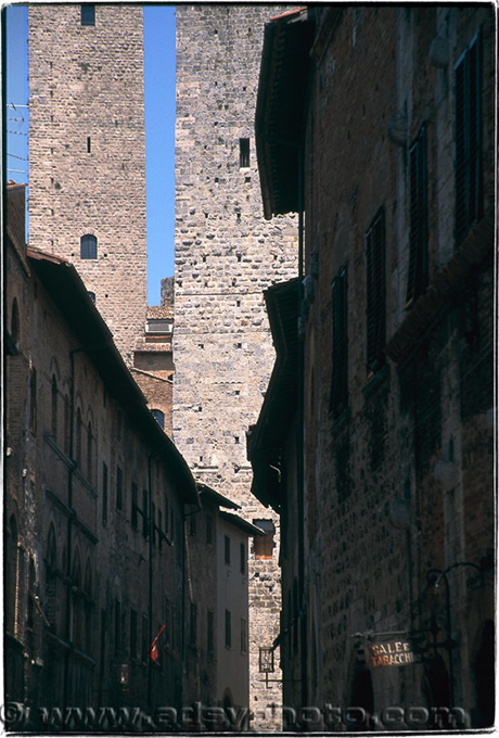 Adsy Bernart photographer travel photography Italy Tuscany Toscana St Gimignano towers 